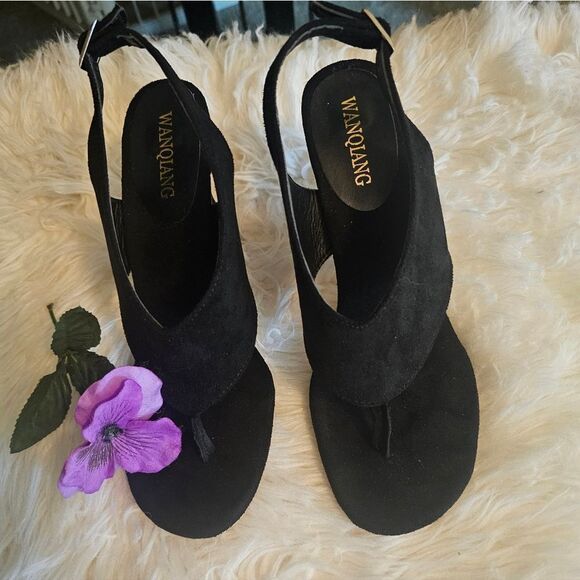 BLACK THONG SLINGBACK HEELS - Picture 1 of 6